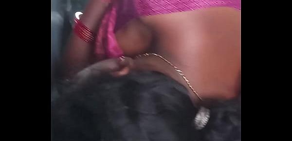  Aunty boobs showing in train